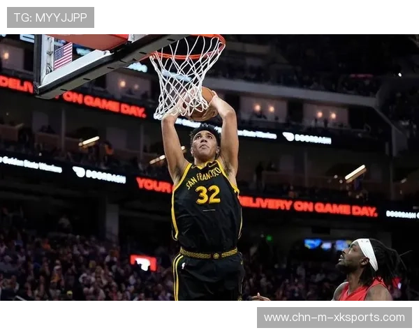 戴维斯篮板保护极其稳健