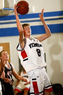 星空体育中国-中国篮球运动员心理干预及辅助治疗研究，篮球运动员的心理素质训练应把重点放在